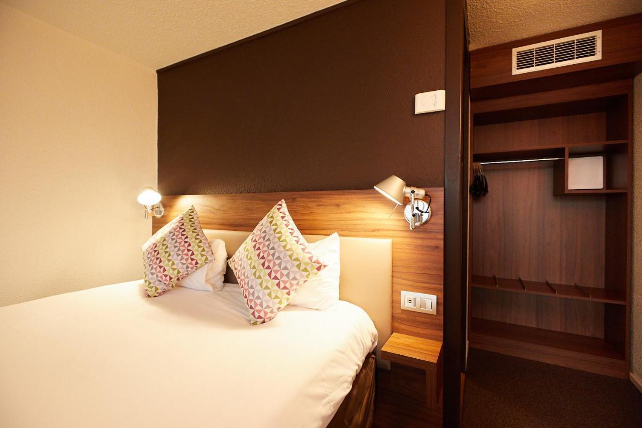 ก็องปานีล เปา Hotel โป ภายนอก รูปภาพ