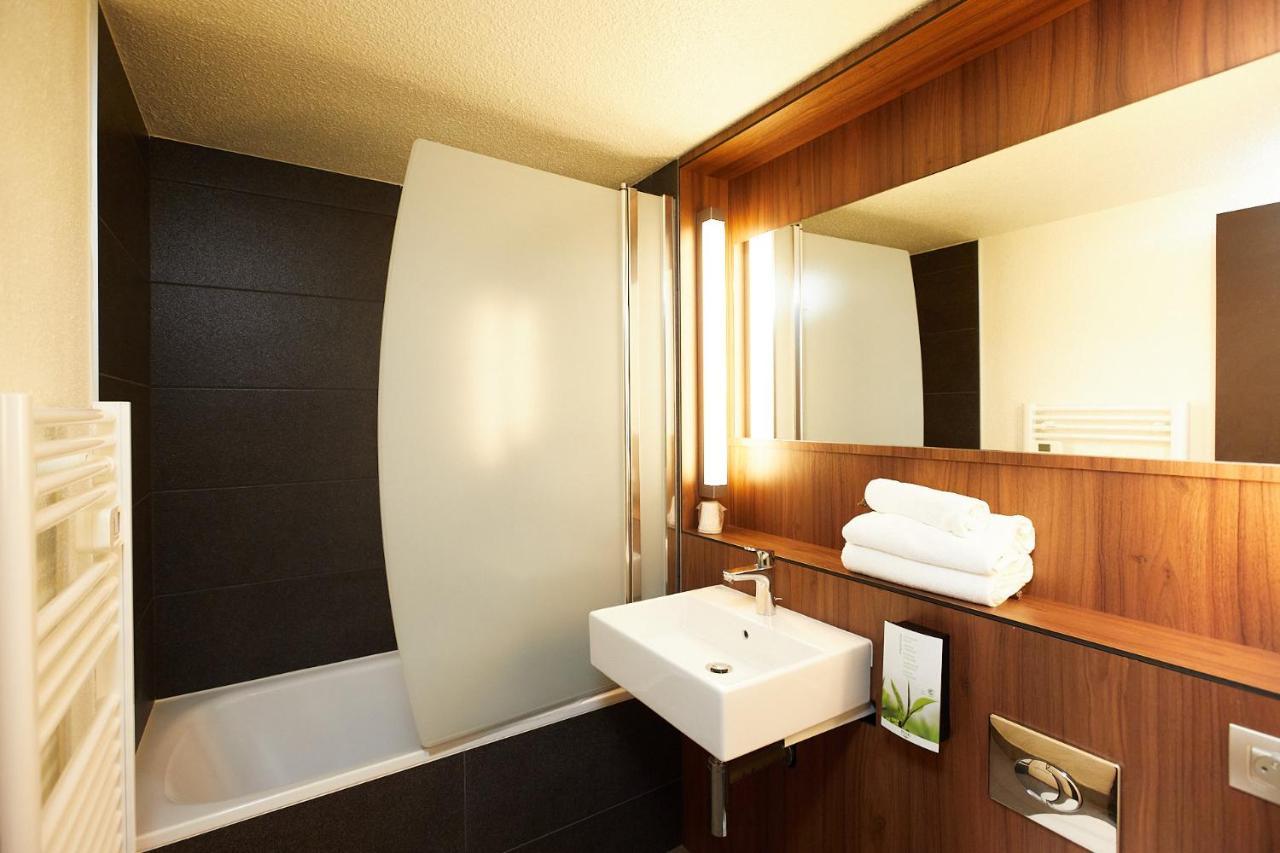 ก็องปานีล เปา Hotel โป ภายนอก รูปภาพ