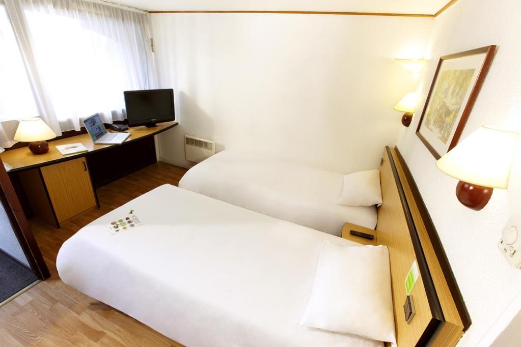 ก็องปานีล เปา Hotel โป ภายนอก รูปภาพ